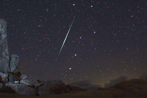 就在今晚，維盾門(mén)窗約你一起去看雙子座流星雨！